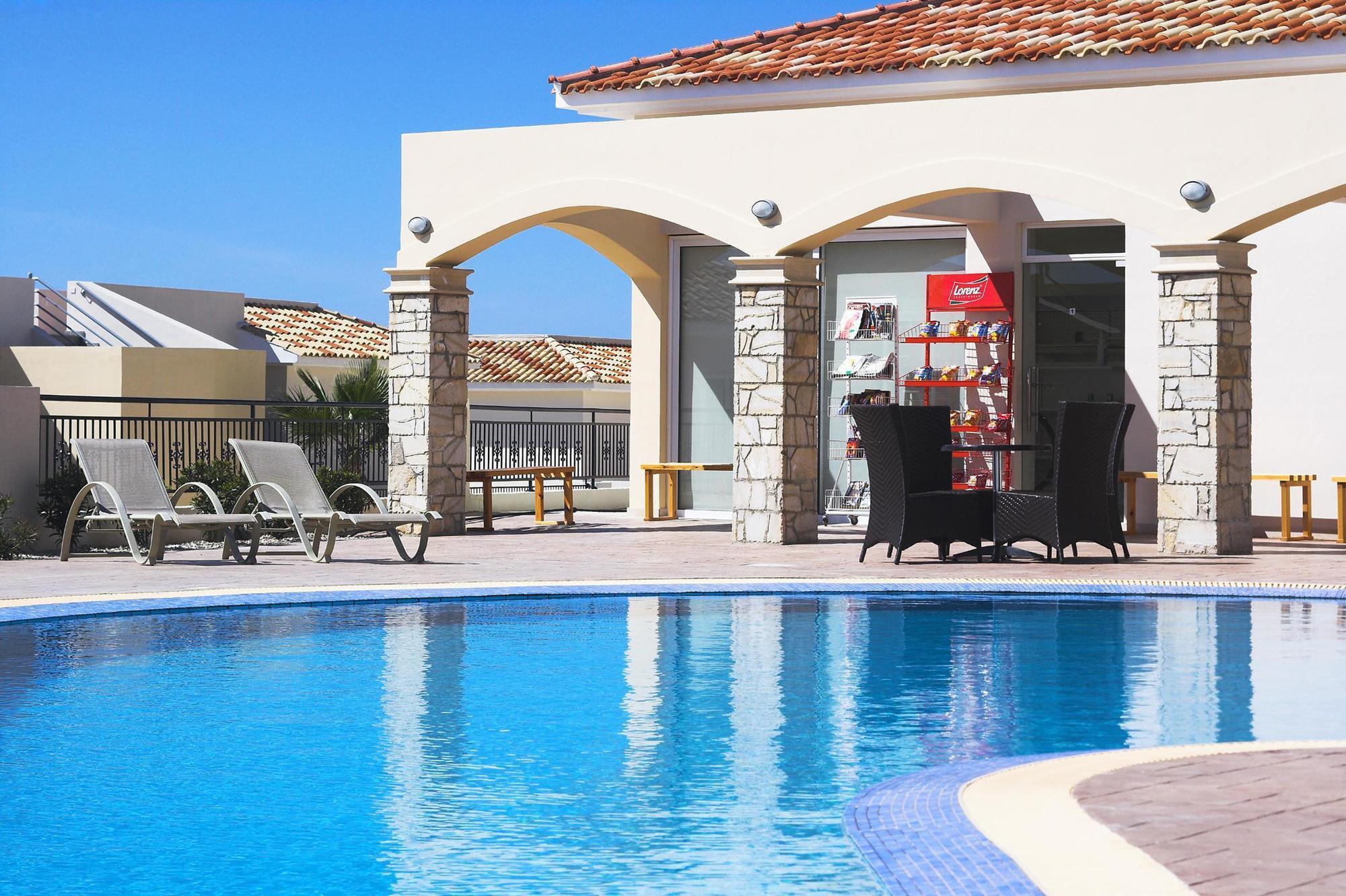 Club St. George (Adults Only) Aparthotel Tremithousa Ngoại thất bức ảnh