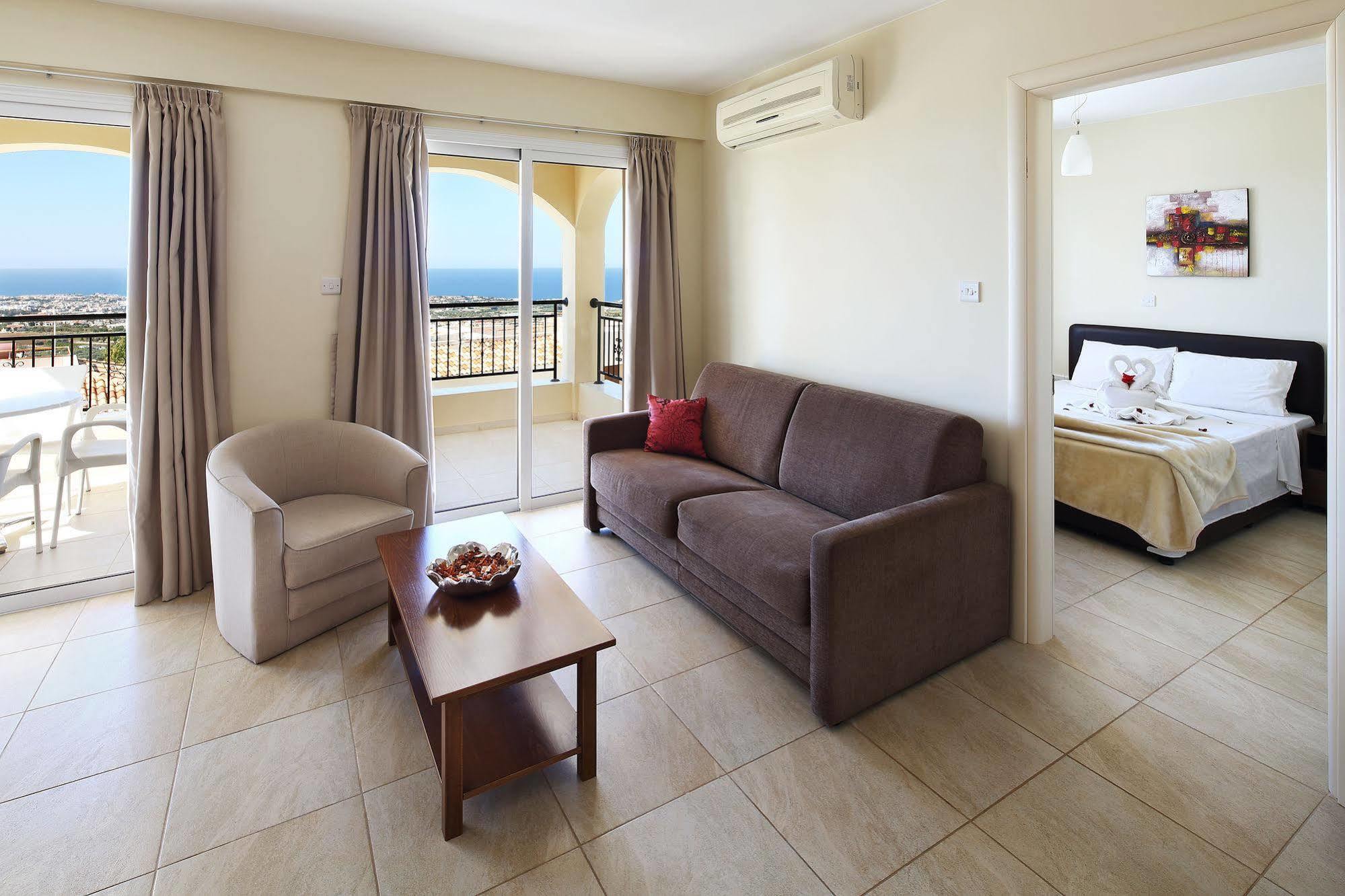 Club St. George (Adults Only) Aparthotel Tremithousa Ngoại thất bức ảnh